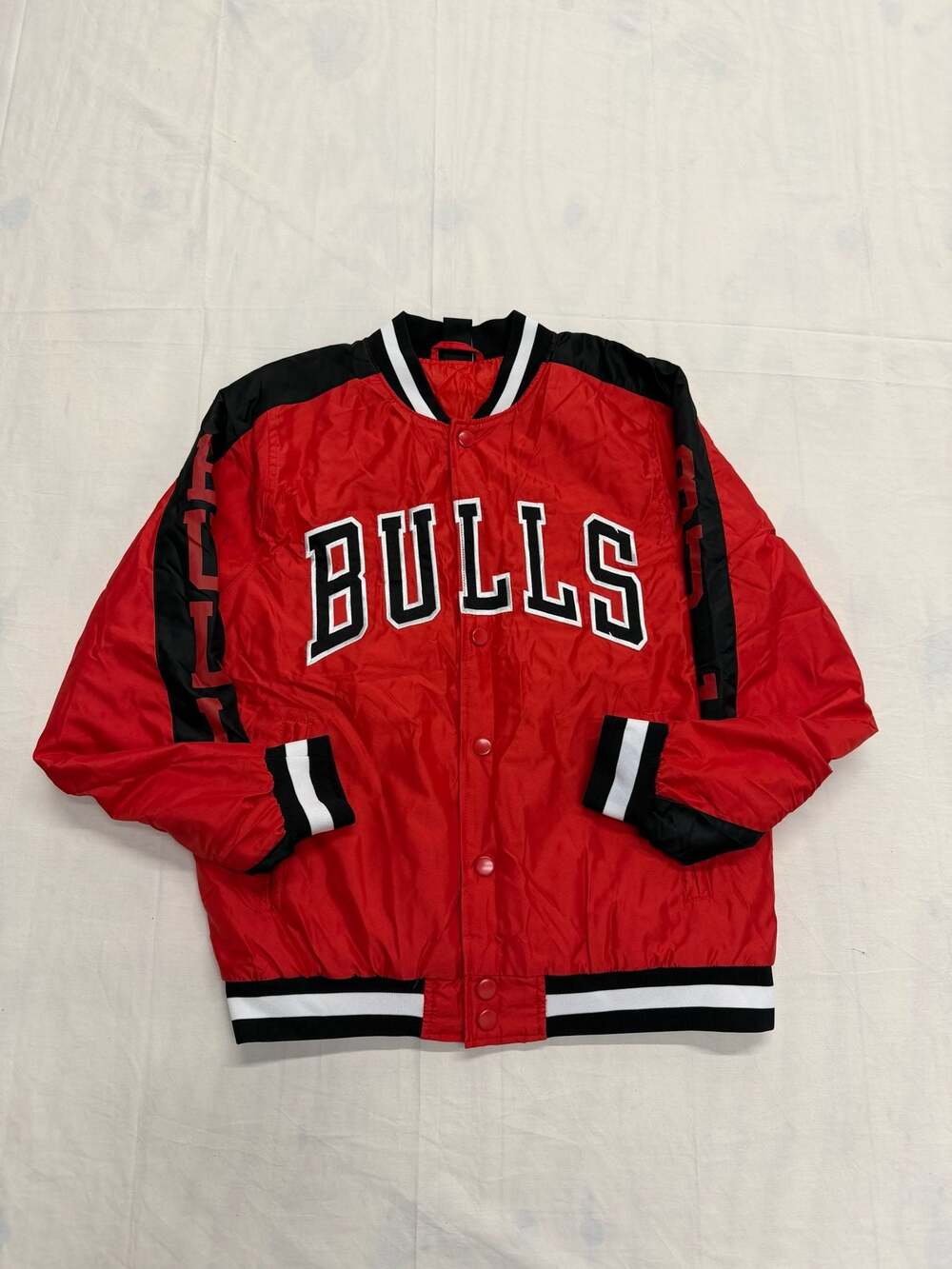 Ultra Game Chicago Bulls NBA Red and Black Snap Button Bomber Jacket